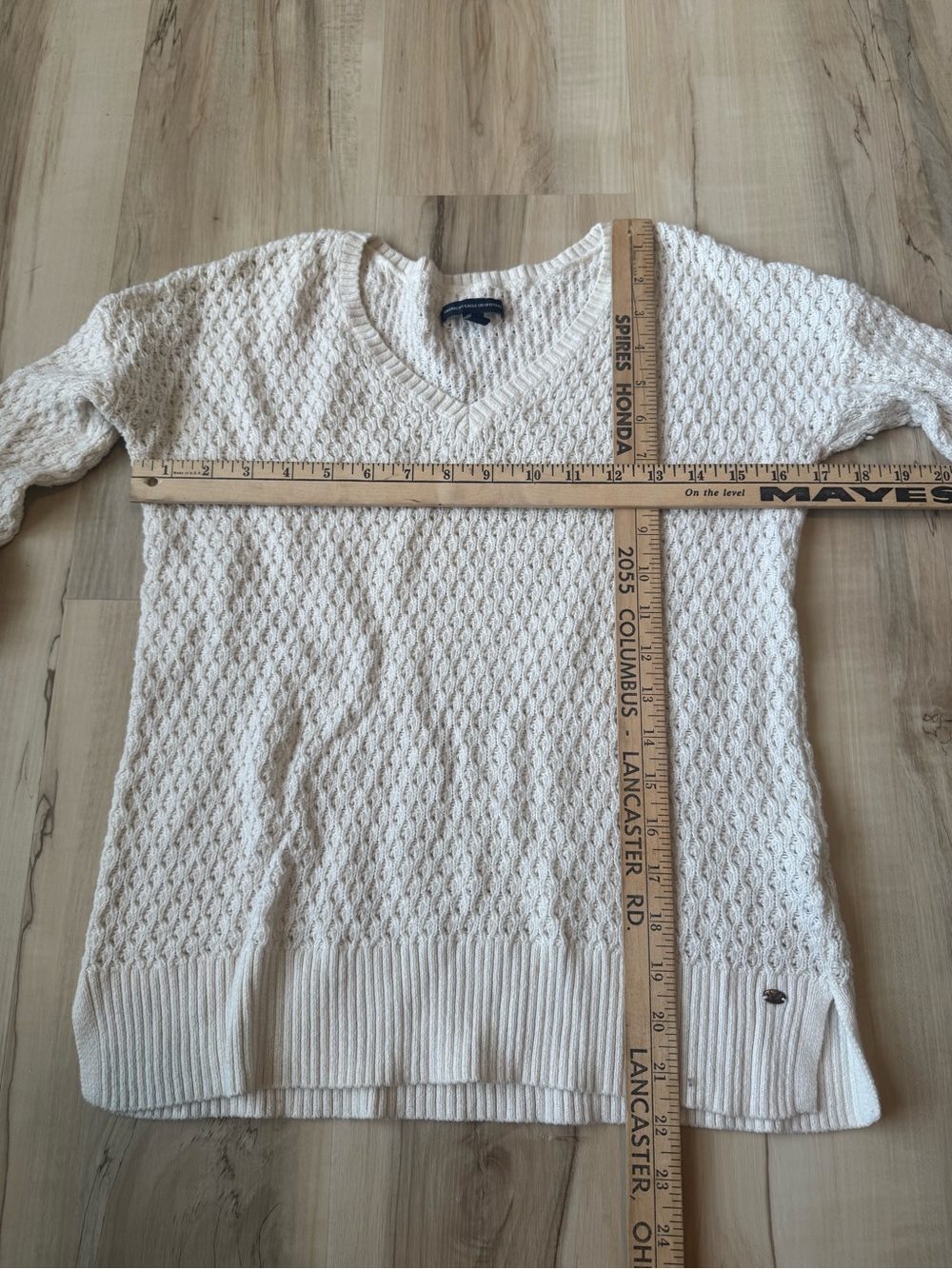American Eagle Cream Cable Knit Sweater - Picture 3 of 4